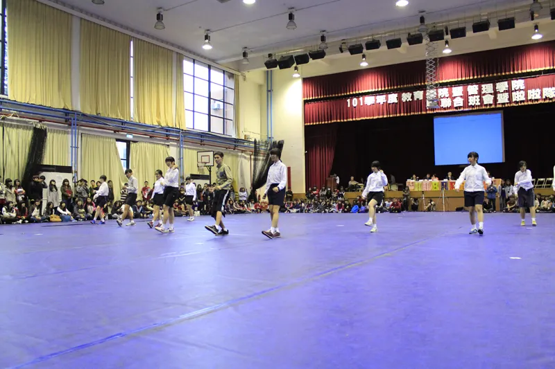 1011127 101學年度教育學院暨管理學院啦啦隊比賽 第4張